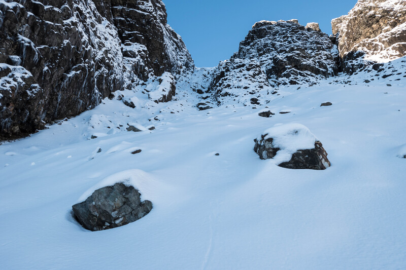 Looking up Great Gully from the the start of the narrows